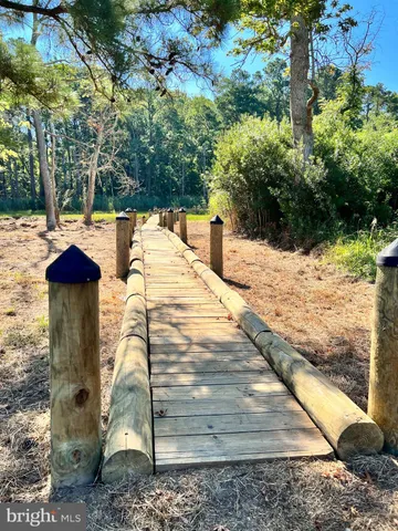 a view of yard from balcony