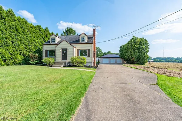 $277,500 | 13147 State Route 14, Salem, OH 44460