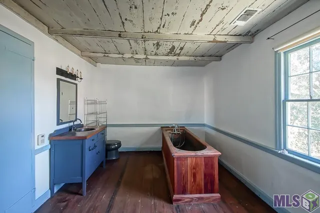 $1,500,000 | 13987 Chenal Road, Jarreau, LA 70749