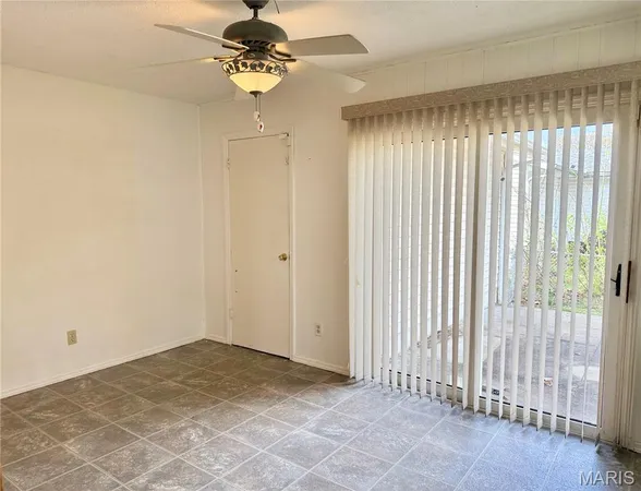 $164,000 | 2210 Spoonwood Drive, Florissant, MO 63033