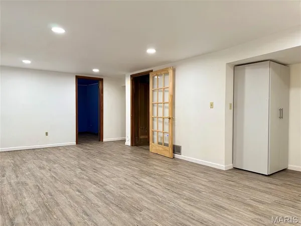 $164,000 | 2210 Spoonwood Drive, Florissant, MO 63033