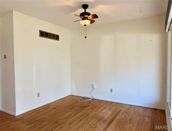 $164,000 | 2210 Spoonwood Drive, Florissant, MO 63033