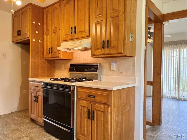 $164,000 | 2210 Spoonwood Drive, Florissant, MO 63033