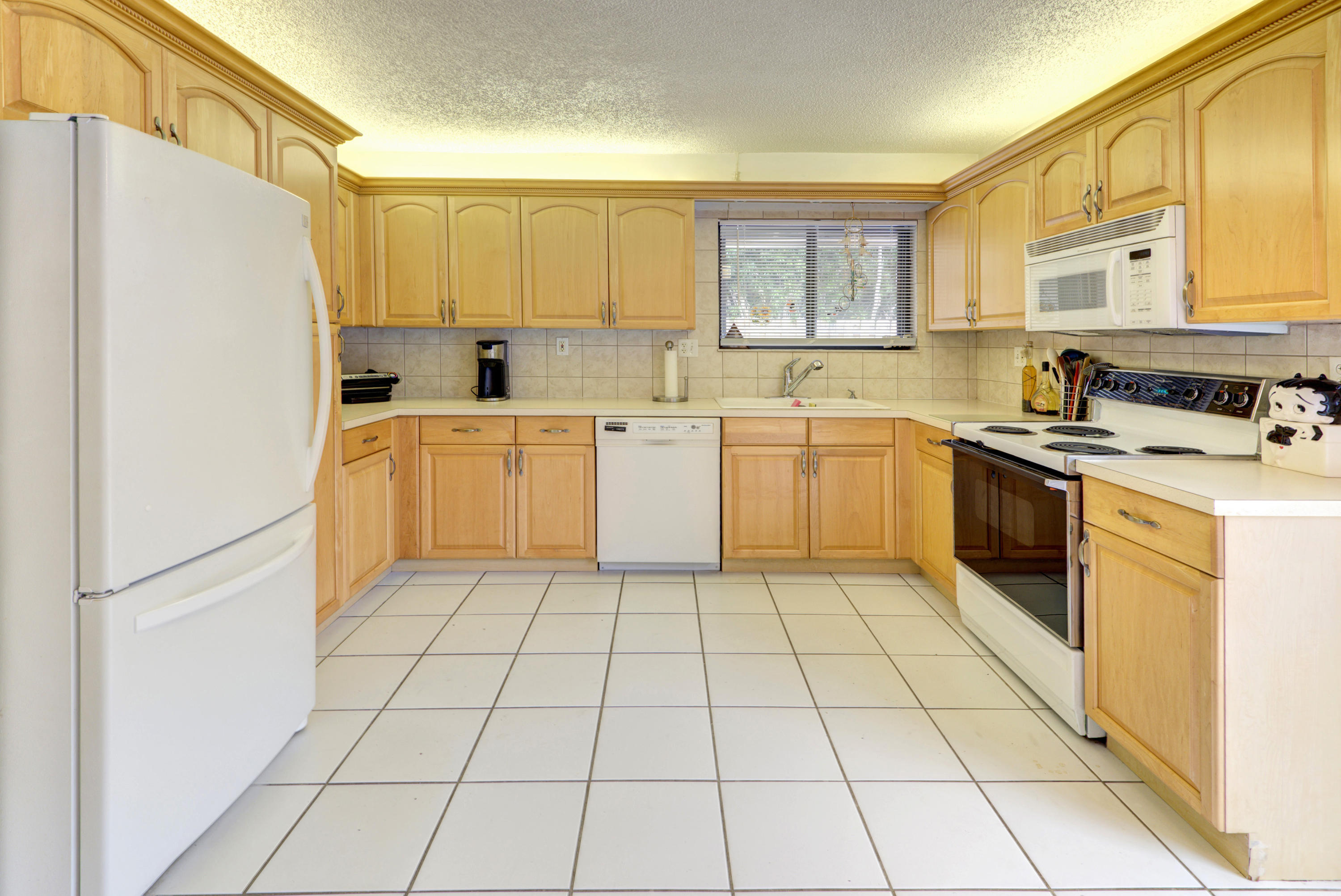 7755 Stanway Place Boca Raton, FL 33433 - Photo 7 of 21 StanwayKitchen
