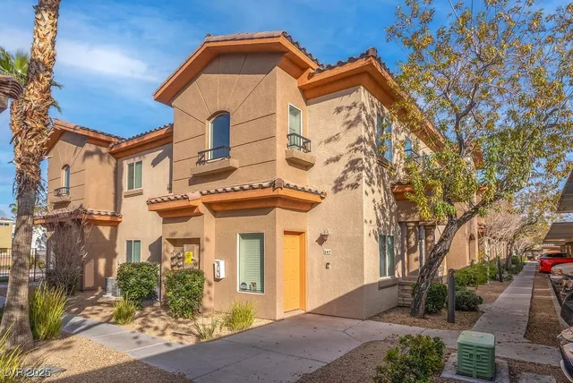 $1,700 | 7701 West Robindale Road, Unit 247, Las Vegas, NV 89113