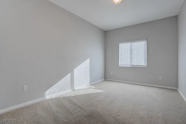 $1,700 | 7701 West Robindale Road, Unit 247, Las Vegas, NV 89113