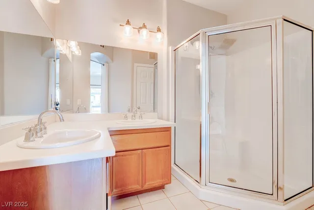 $1,700 | 7701 West Robindale Road, Unit 247, Las Vegas, NV 89113