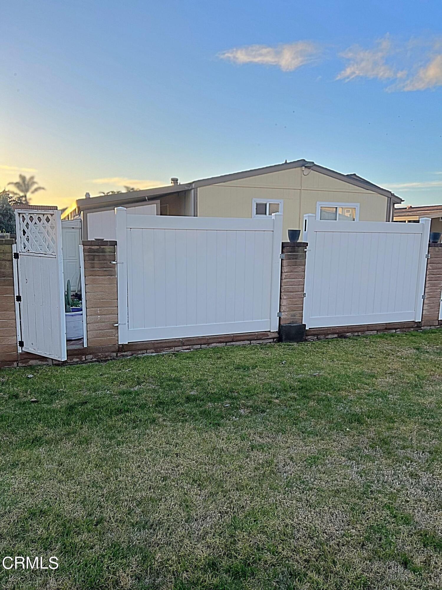 2510 Elderberry Drive, Unit 60 Oxnard, CA 93036 - Photo 28 of 37 a view of a backyard