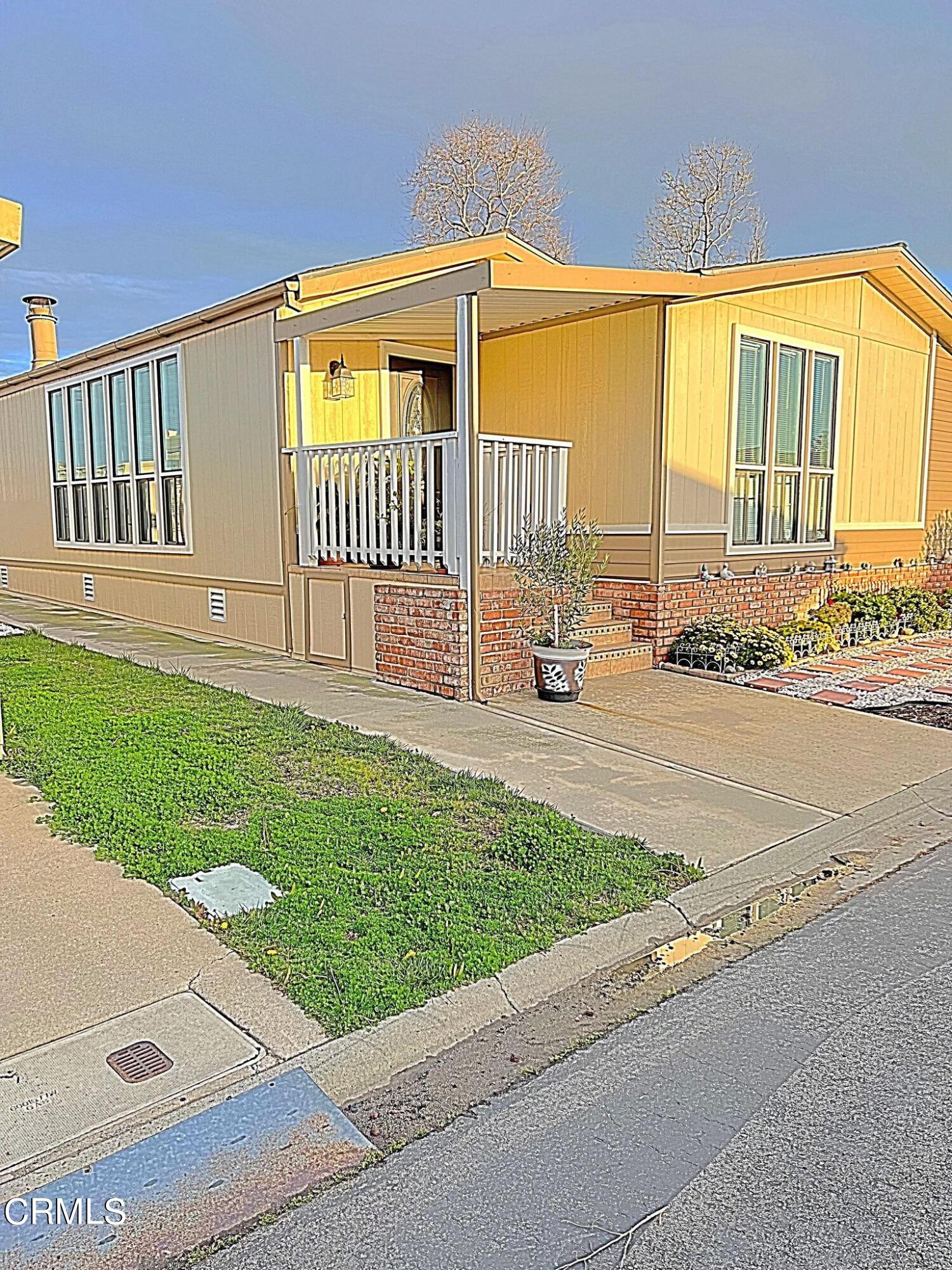 2510 Elderberry Drive, Unit 60 Oxnard, CA 93036 - Photo 3 of 37 a view of a porch with a backyard