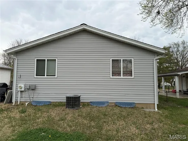 $174,900 | 1618 Boardwalk Avenue, Florissant, MO 63031