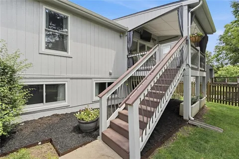 $450,000 | 5900 Meadowsweet Lane, Shawnee, KS 66226
