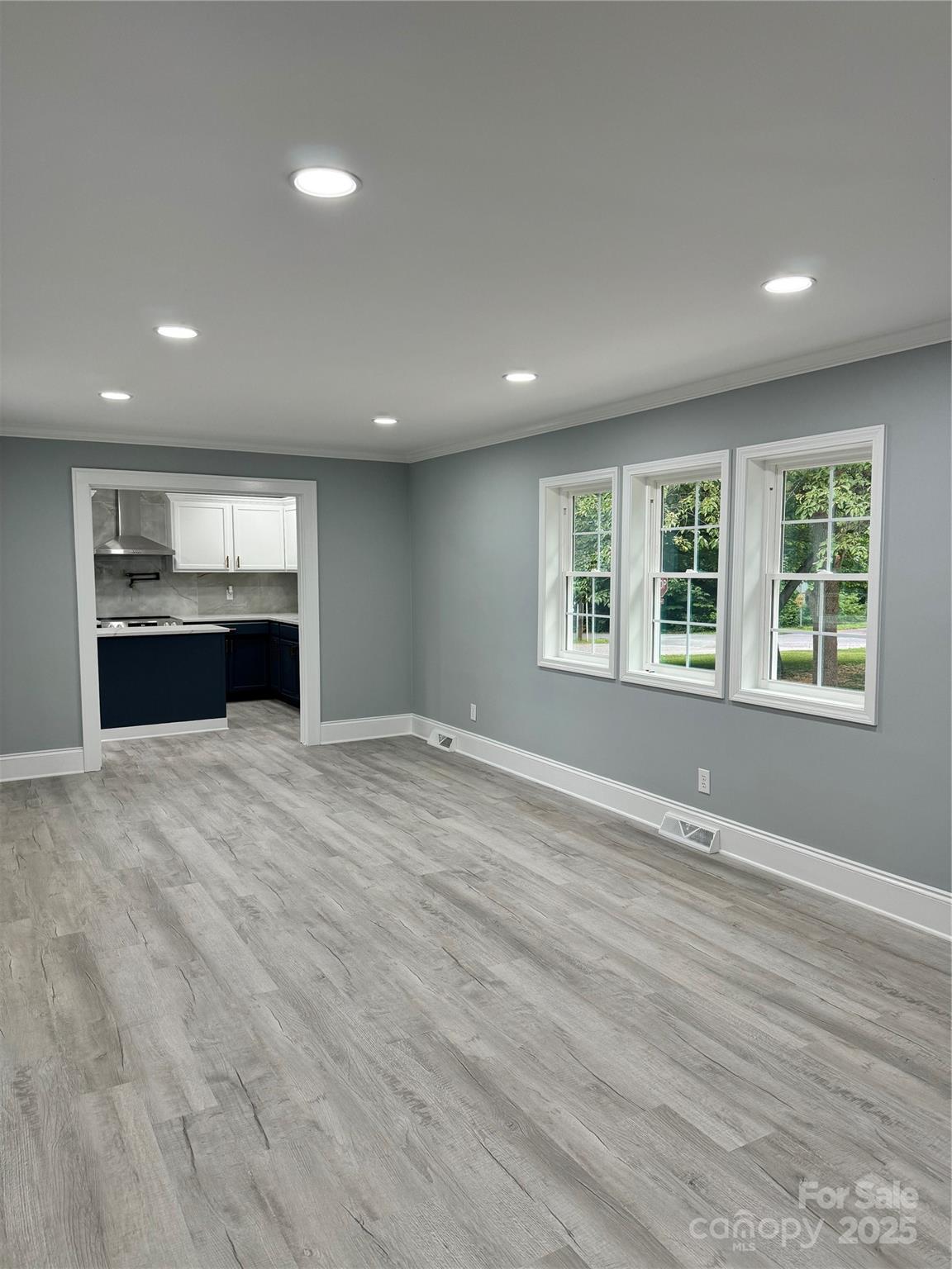 911 South Spencer Avenue Spencer, NC 28159 - Photo 4 of 16