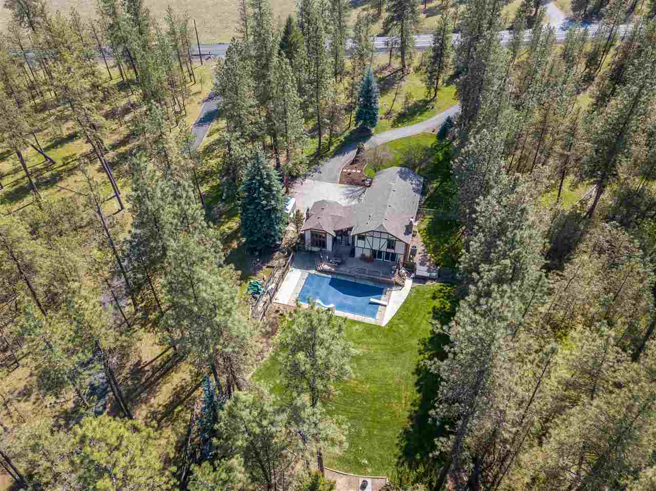 8618 West Rutter Parkway Spokane, WA 99208 - Photo 2 of 20