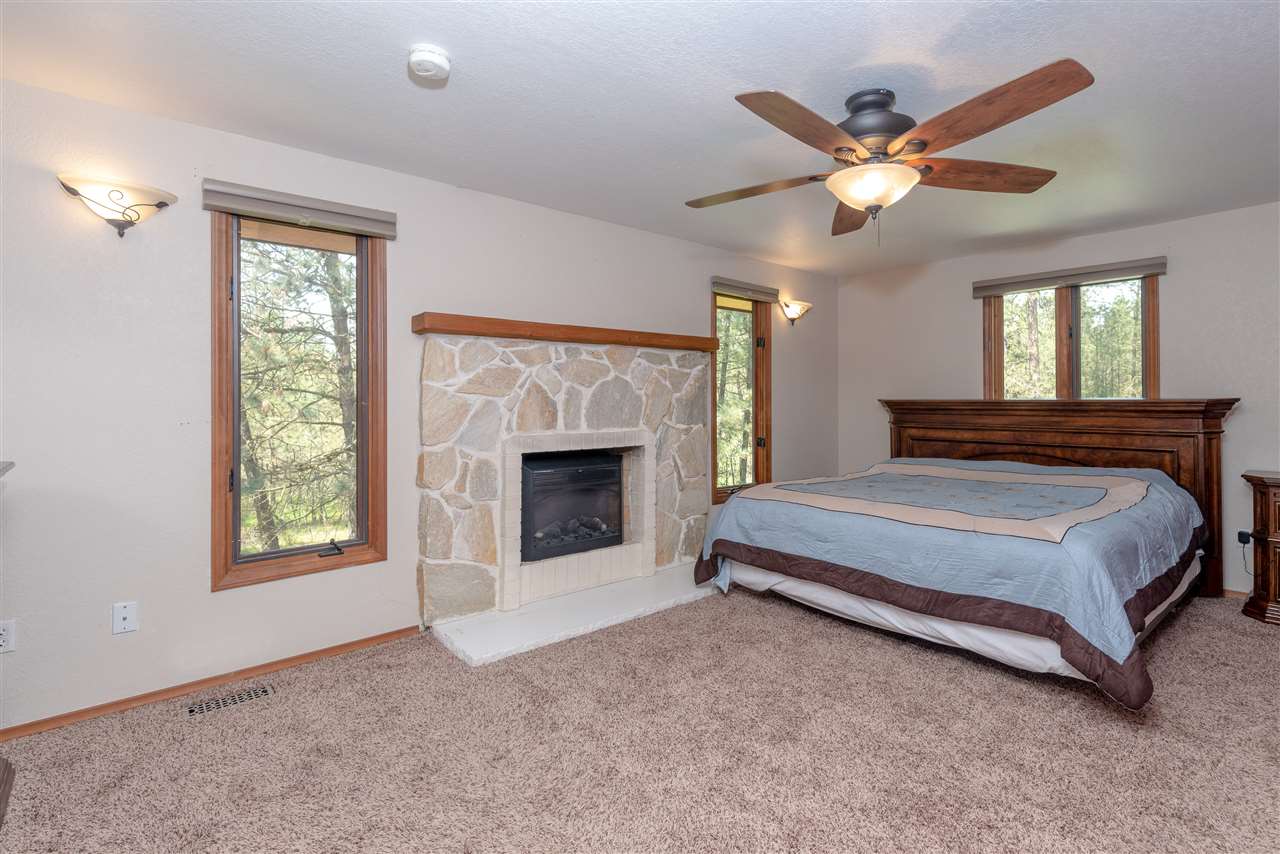 8618 West Rutter Parkway Spokane, WA 99208 - Photo 14 of 20