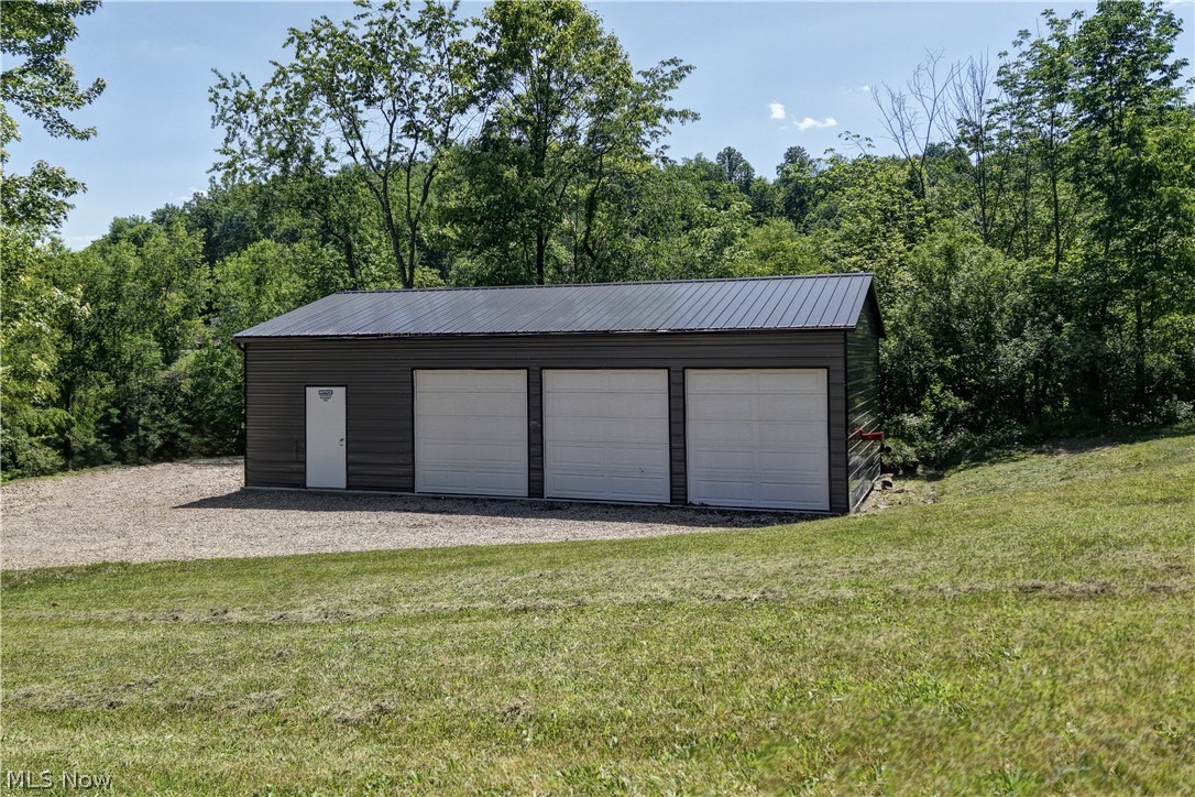 557 Beans Road Sherrodsville, OH 44675 - Photo 8 of 49