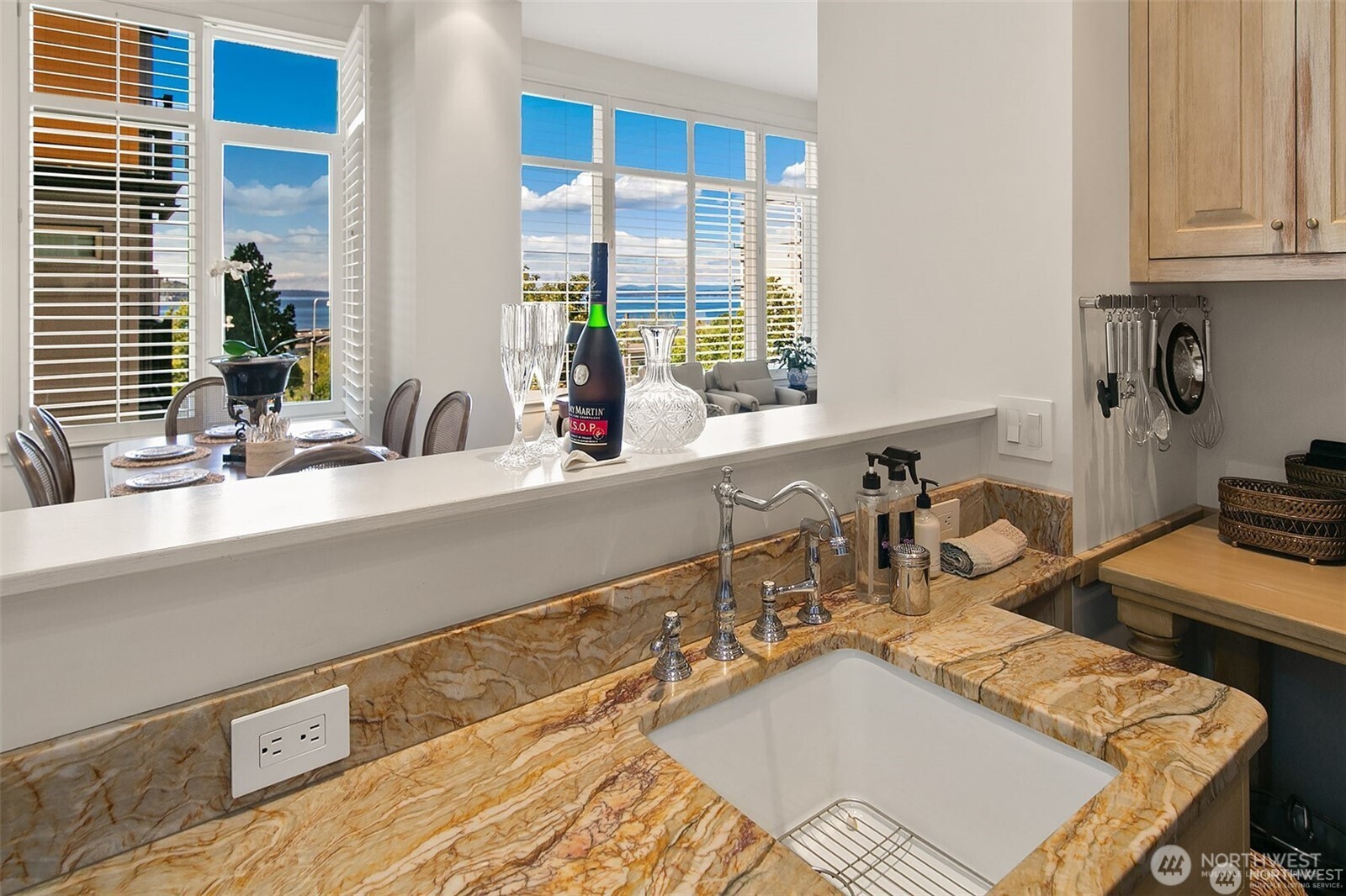 2801 1st Avenue, Unit 113 Seattle, WA 98121 - Photo 16 of 38