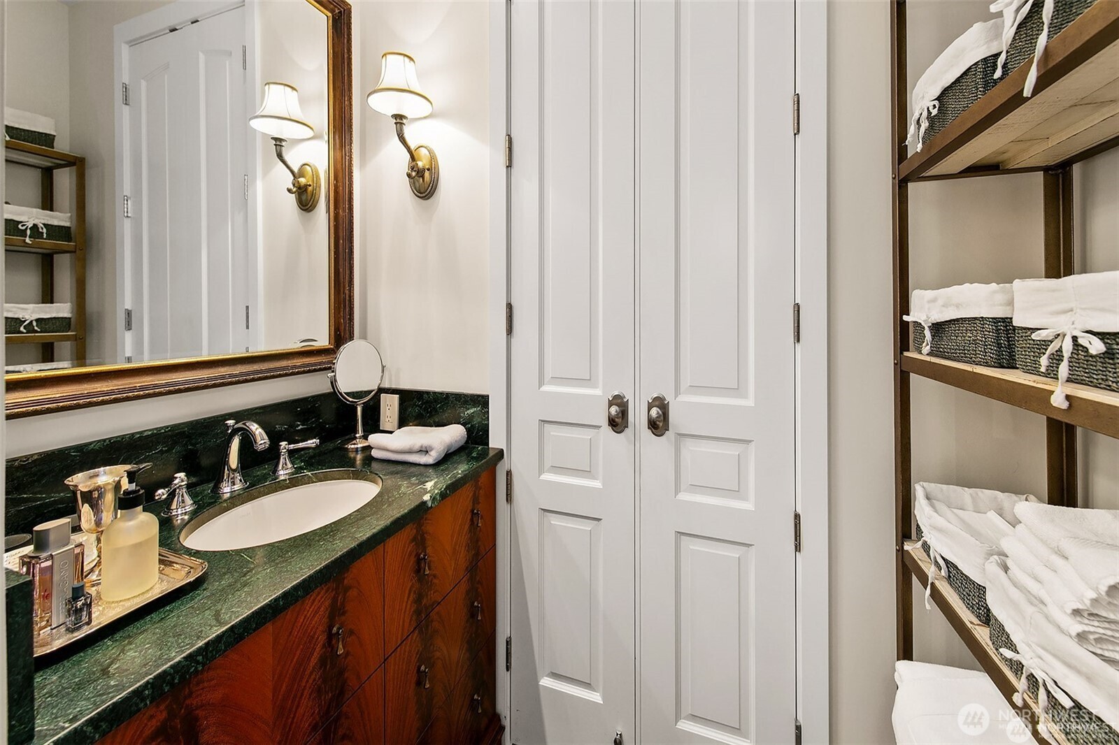 2801 1st Avenue, Unit 113 Seattle, WA 98121 - Photo 32 of 38