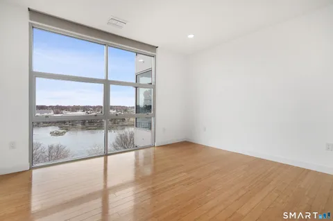 $769,000 | 33 North Water Street, Unit 607, Norwalk, CT 06854