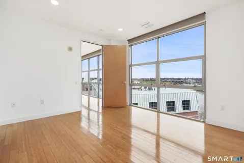 $769,000 | 33 North Water Street, Unit 607, Norwalk, CT 06854