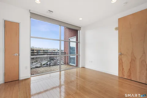 $769,000 | 33 North Water Street, Unit 607, Norwalk, CT 06854