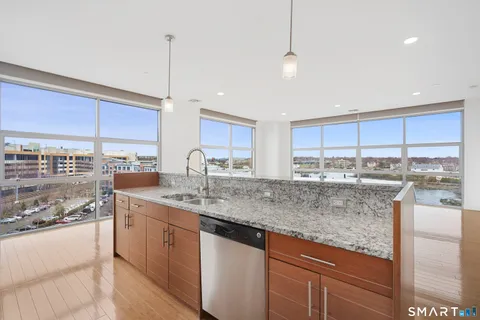 $769,000 | 33 North Water Street, Unit 607, Norwalk, CT 06854