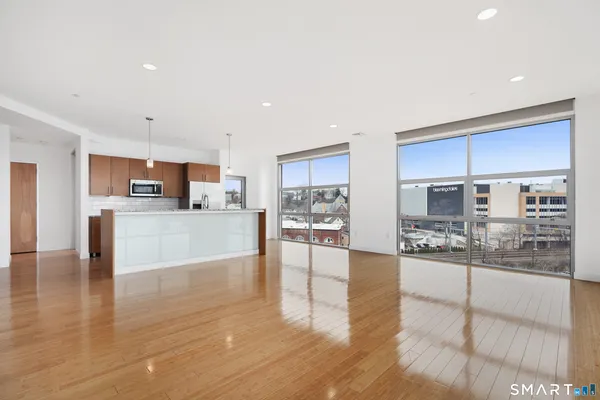 $769,000 | 33 North Water Street, Unit 607, Norwalk, CT 06854