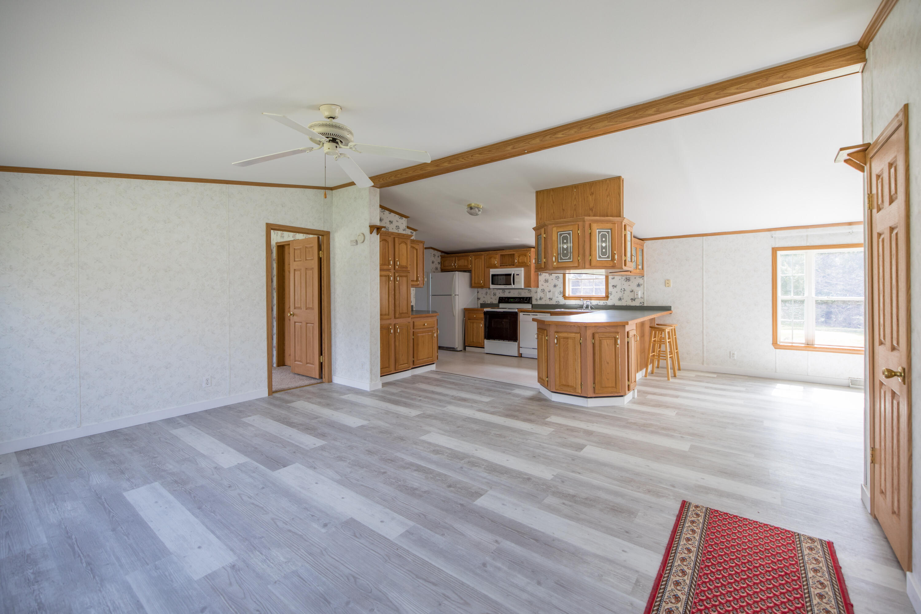 386 South Witham Road Auburn, ME 04210 - Photo 5 of 49 6I3A4948