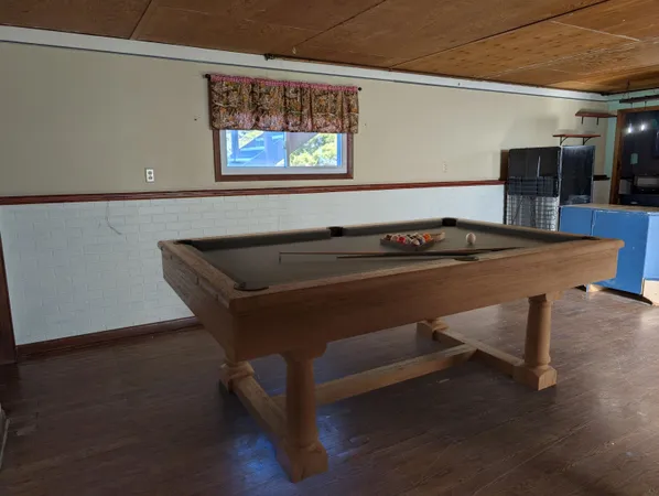 $185,000 | 2042 Kenneth Drive, Freeport, IL 61032