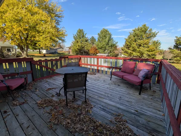 $185,000 | 2042 Kenneth Drive, Freeport, IL 61032