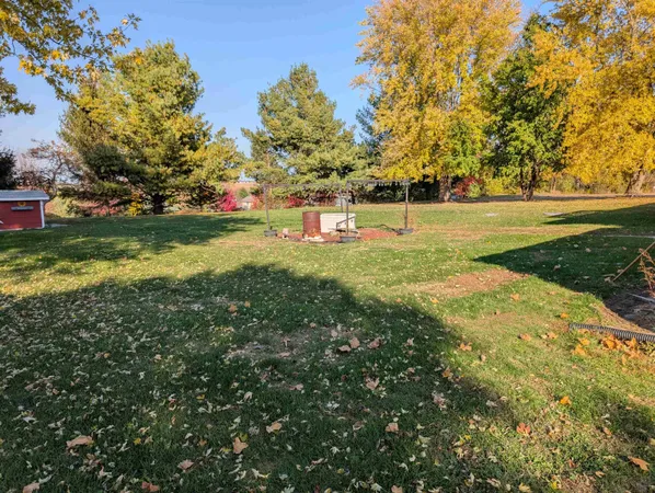 $185,000 | 2042 Kenneth Drive, Freeport, IL 61032