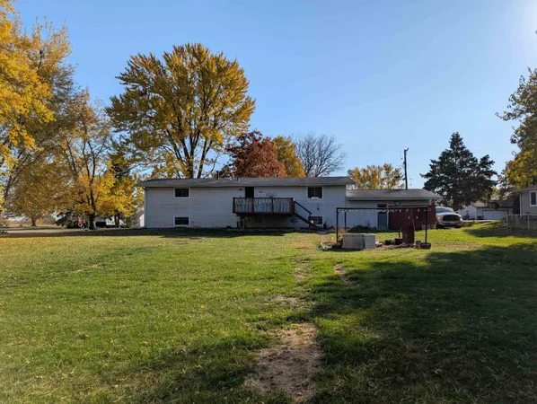 $185,000 | 2042 Kenneth Drive, Freeport, IL 61032