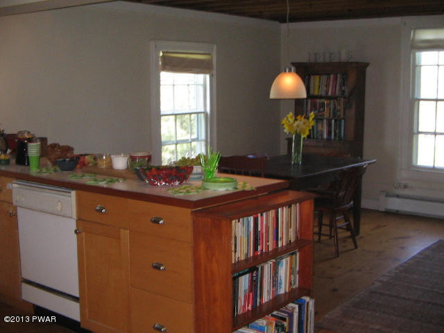 541 Calkins Road Milanville, PA 18443 - Photo 18 of 42