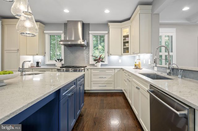 $2,400,000 | 1801 North Bryan Street, Arlington, VA 22201