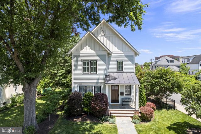 $2,400,000 | 1801 North Bryan Street, Arlington, VA 22201