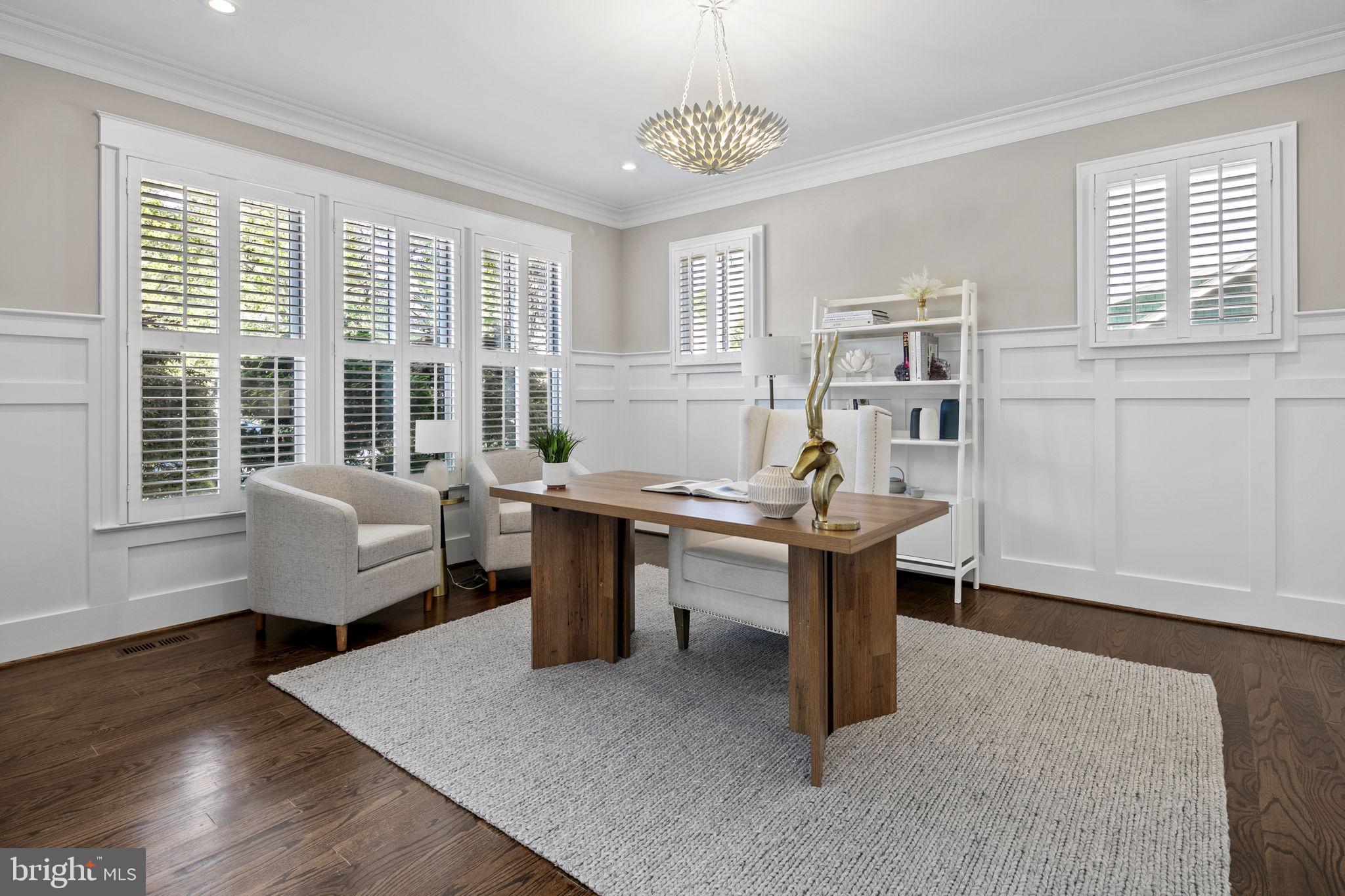 1801 North Bryan Street Arlington, VA 22201 - Photo 7 of 50 Plantation shutters found throughout home