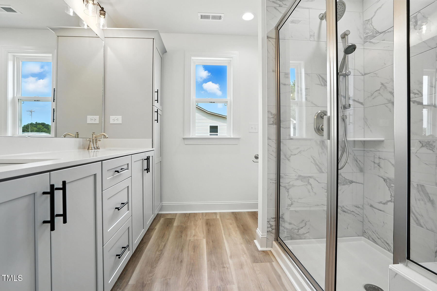 8708 Green Path Road Dunn, NC 28334 - Photo 22 of 31 Primary Bathroom