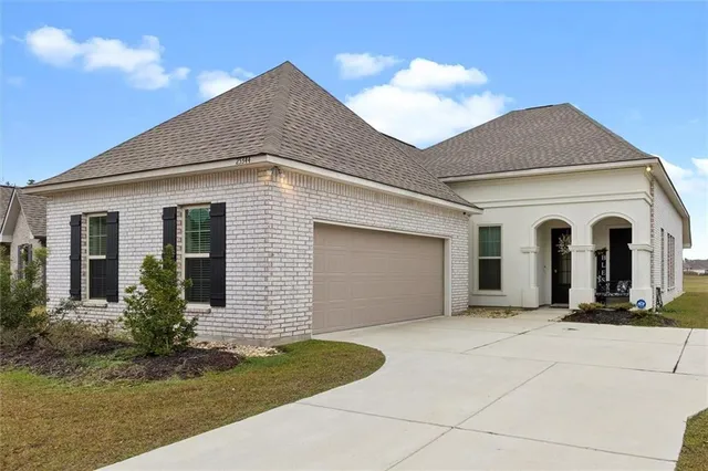 $300,000 | 25344 Winston Street, Ponchatoula, LA 70454