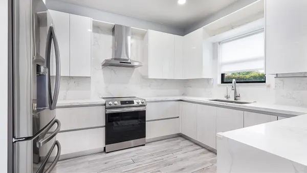 $799,000 | 19329 Northeast 8th Court, Miami, FL 33179