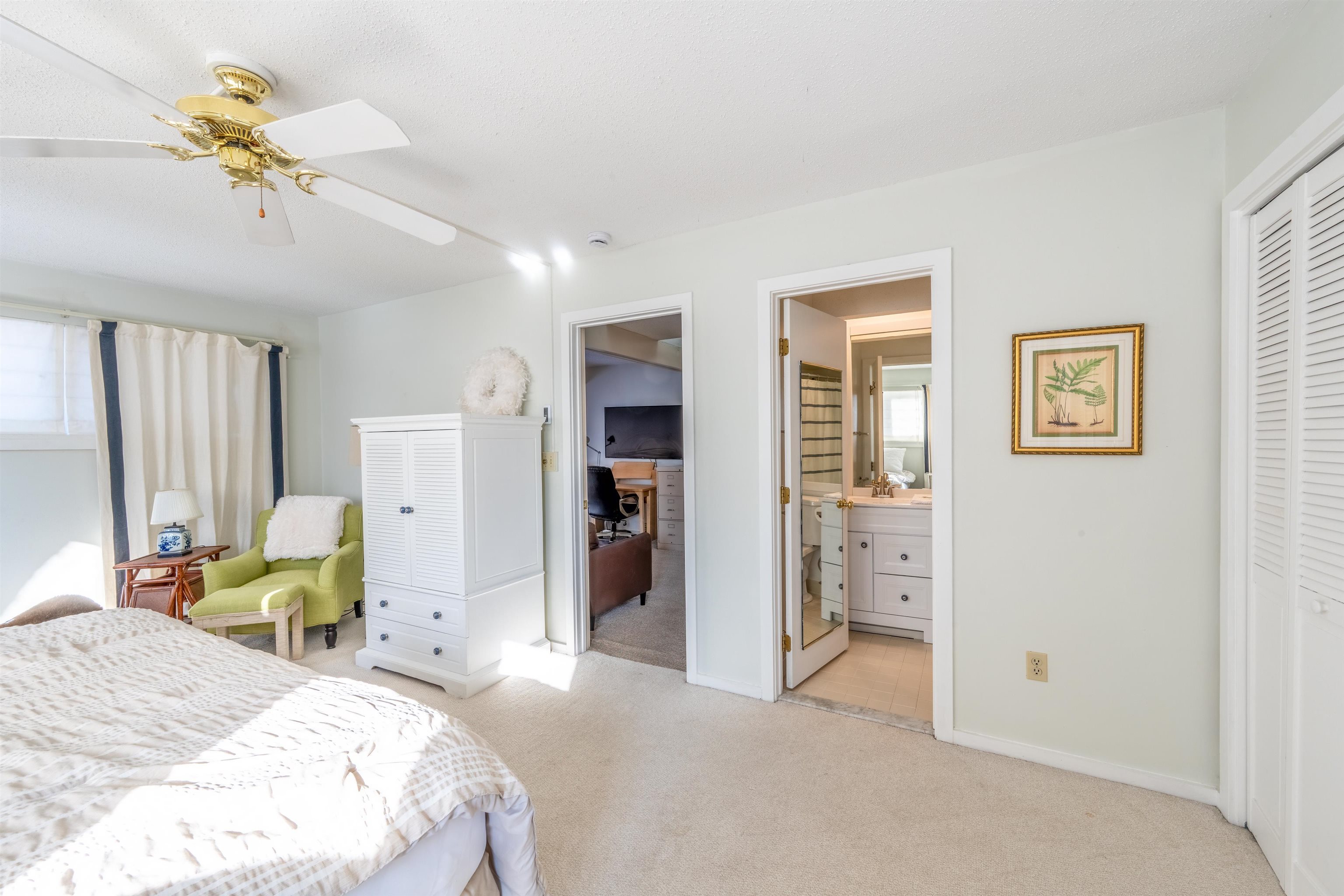 3755 Quechee Main Street, Unit 9A Hartford, VT 05059 - Photo 28 of 31