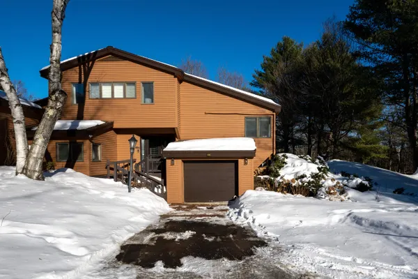 $795,000 | 3755 Quechee Main Street, Unit 9A, Hartford, VT 05059