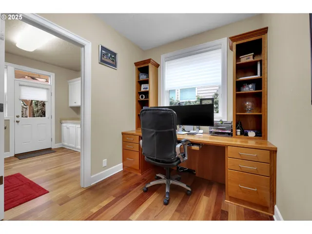 $1,050,000 | 2250 Turnberry Court, Eugene, OR 97401