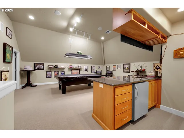 $1,050,000 | 2250 Turnberry Court, Eugene, OR 97401