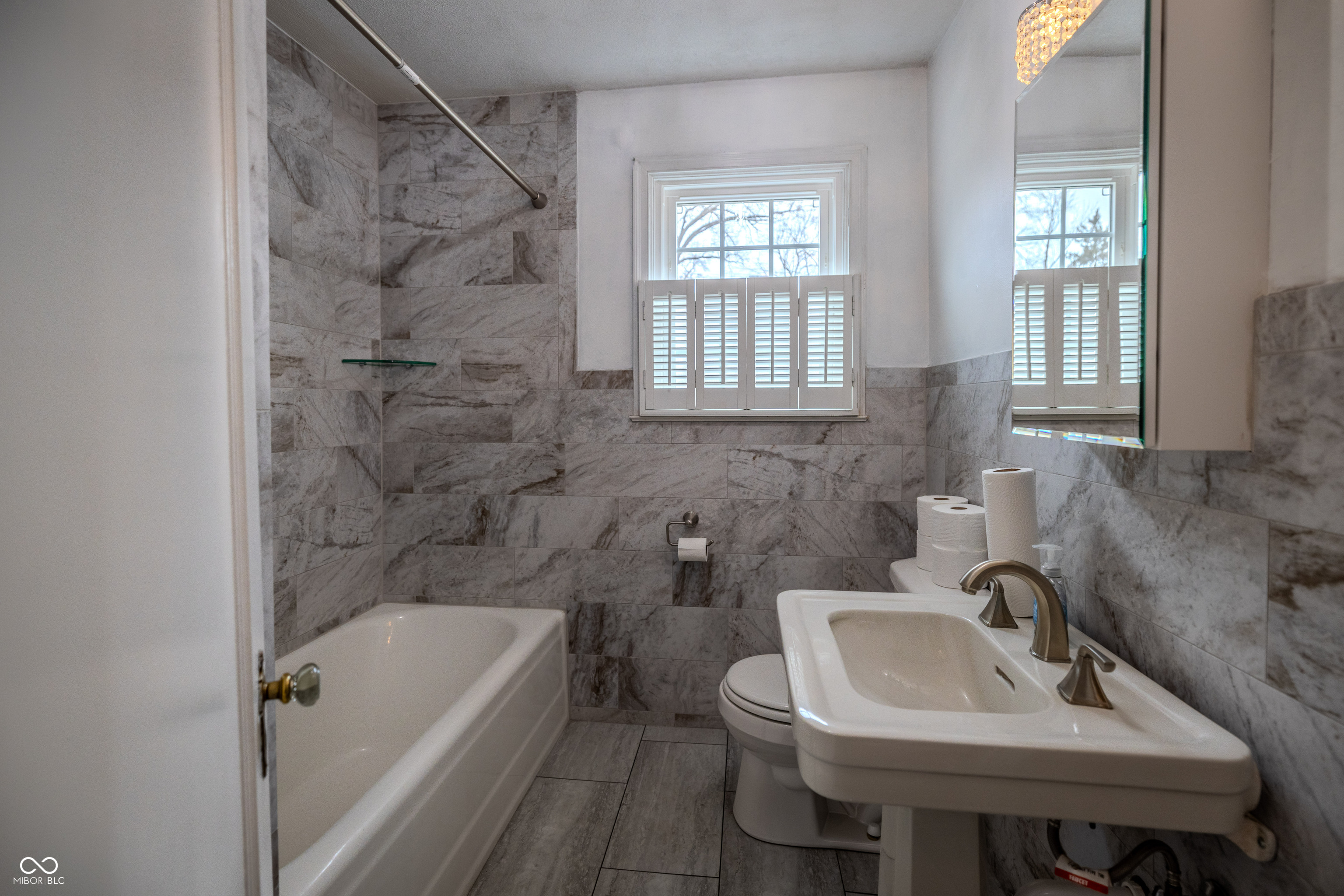 5954 Ralston Avenue Indianapolis, IN 46220 - Photo 12 of 27