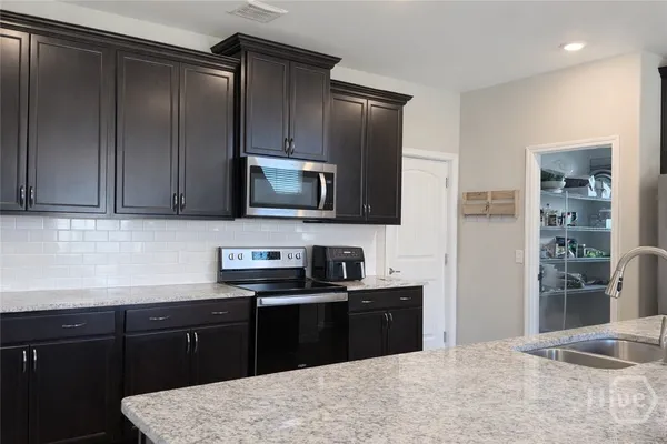 $2,650 | 71 Club House Drive, Savannah, GA 31419