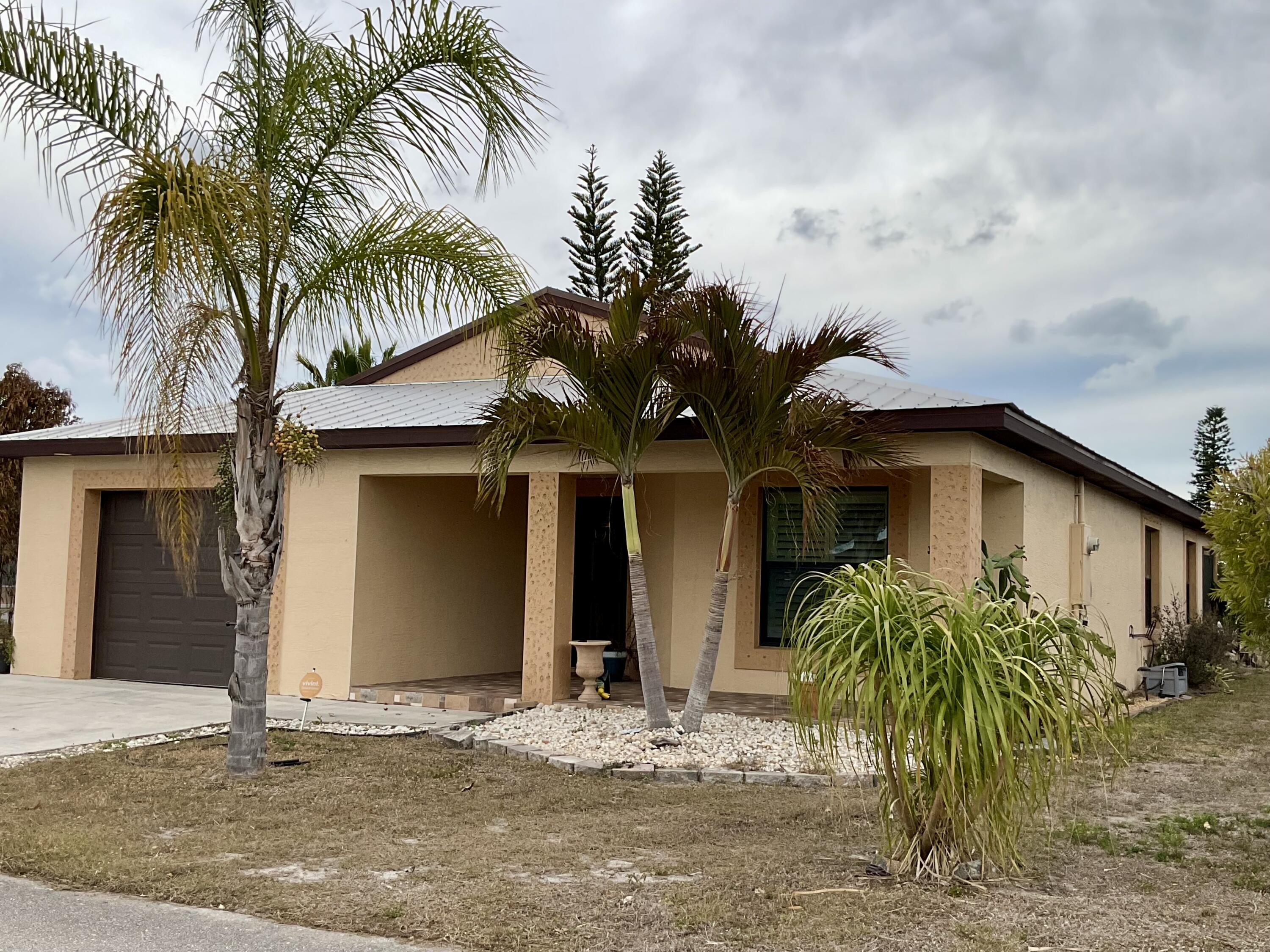 2 Southeast Antigua Lane Port St. Lucie, FL 34952 - Photo 1 of 22 1