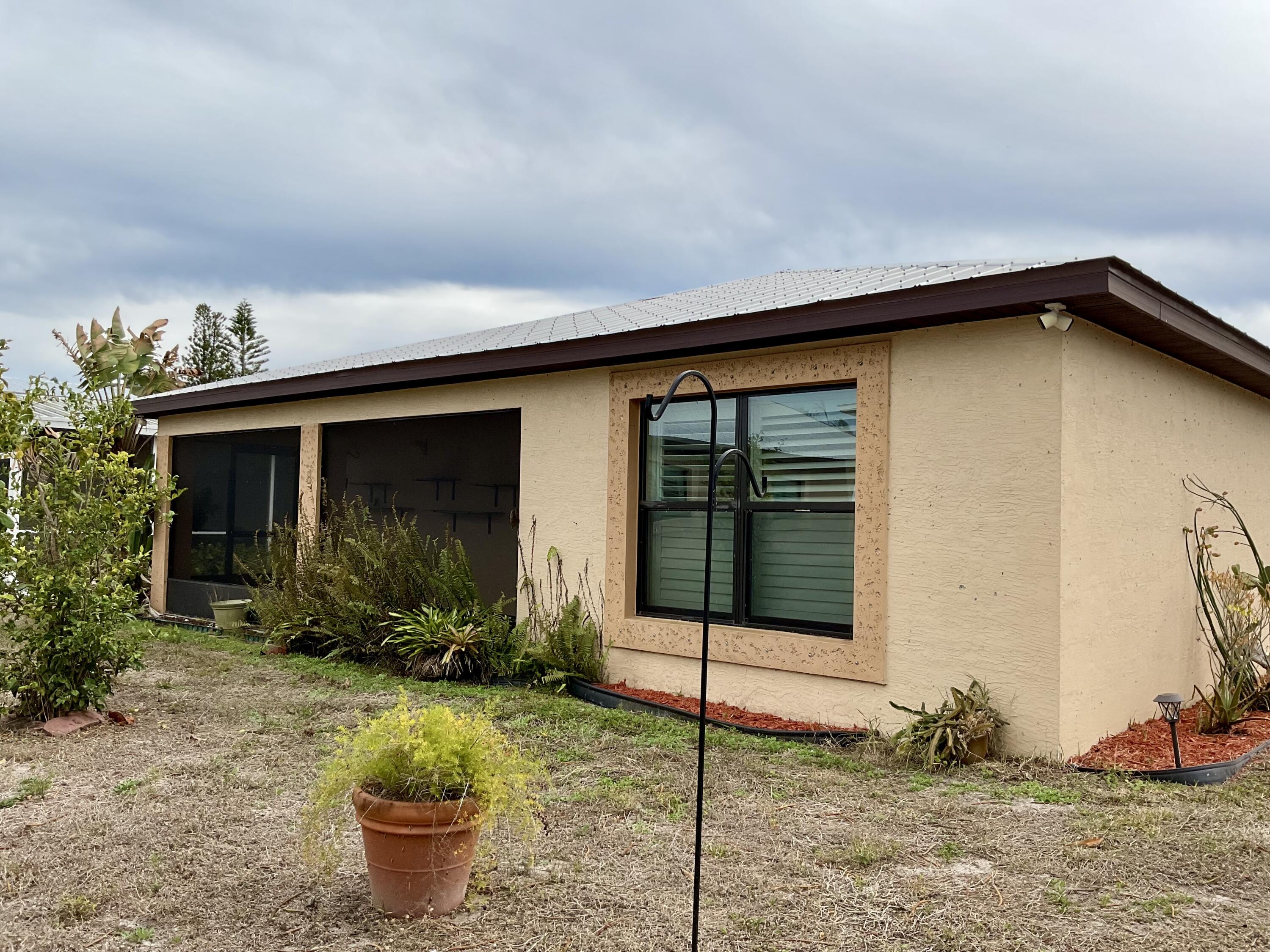 2 Southeast Antigua Lane Port St. Lucie, FL 34952 - Photo 14 of 22 9