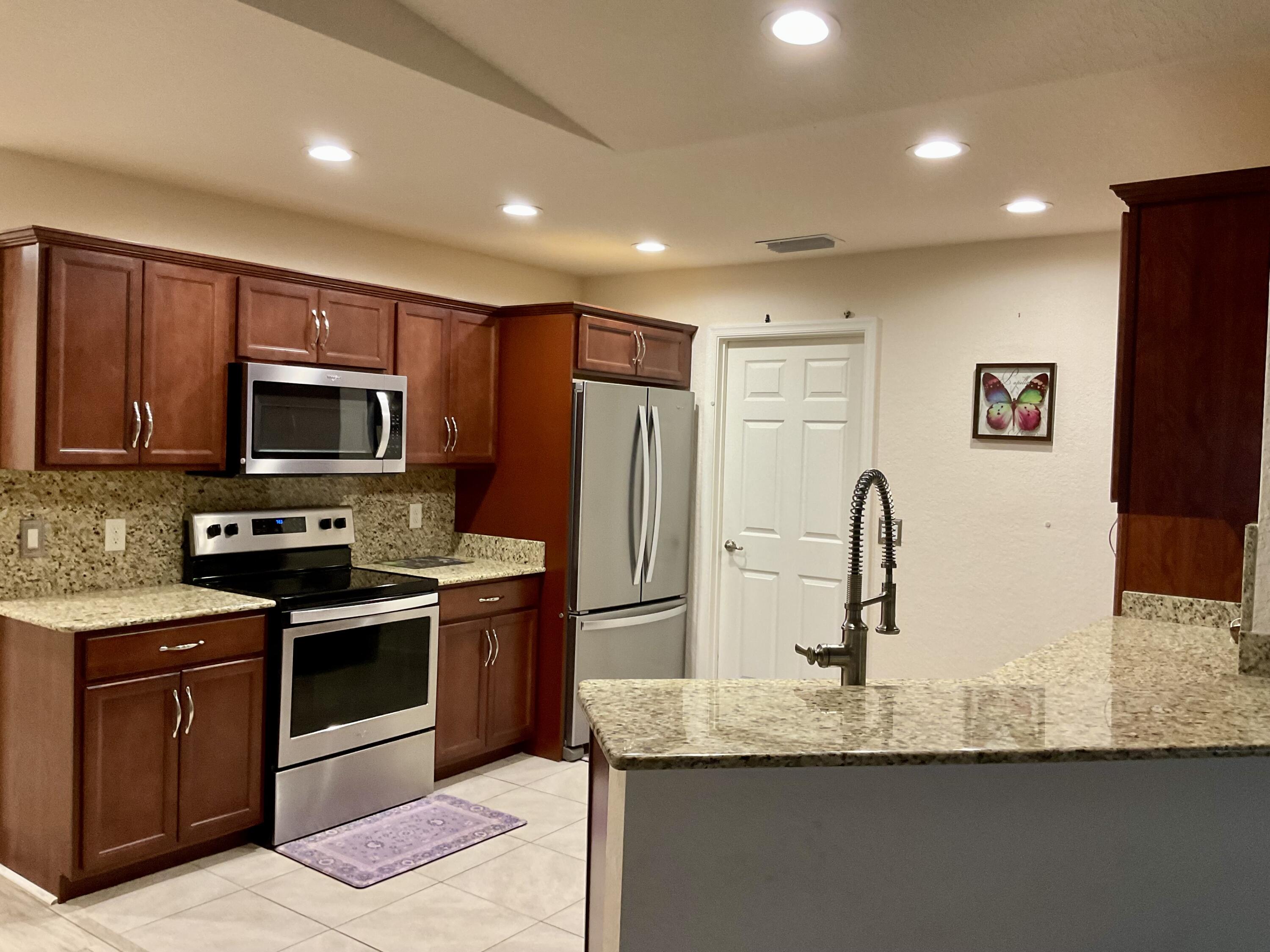2 Southeast Antigua Lane Port St. Lucie, FL 34952 - Photo 3 of 22 3