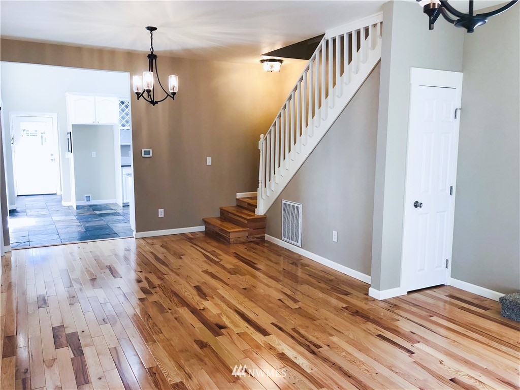 12425 South Keyport Road Northeast Poulsbo, WA 98370 - Photo 3 of 27 Gallery Image 3