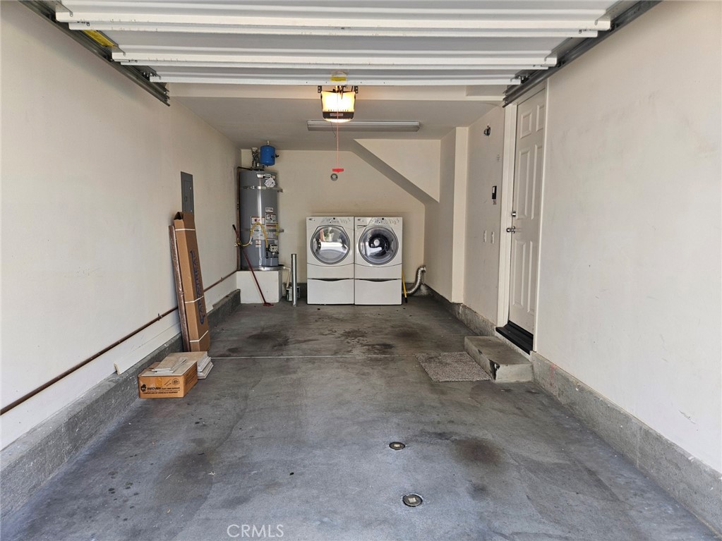 3944 Polk Street, Unit F Riverside, CA 92505 - Photo 18 of 18 1 car garage/washer & dryer