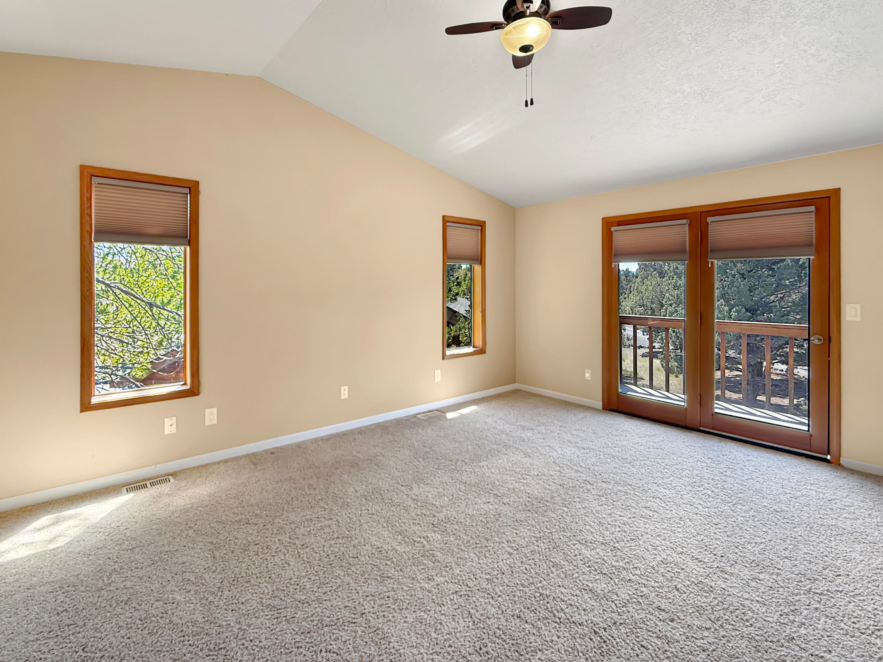 64472 McGrath Road Bend, OR 97701 - Photo 21 of 27 420722abb023d866f2125046b139f6eaf60b6235